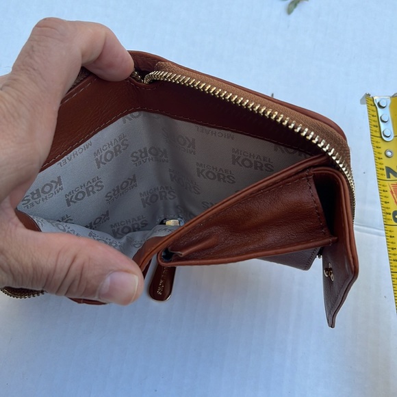 NWOT Michal Kors bifold canvas leather tan brown wallet - Picture 7 of 12